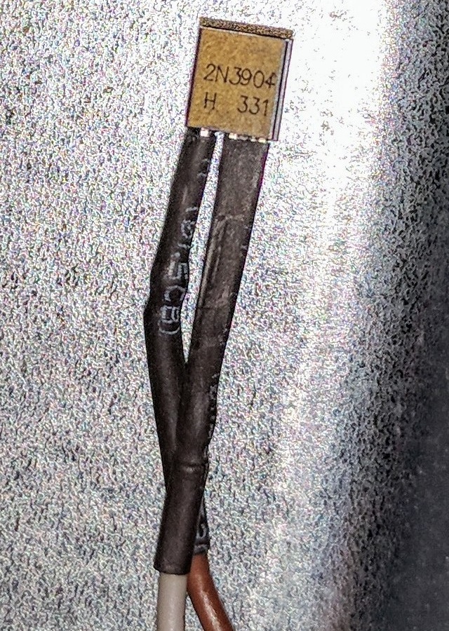 bad original 2n3904 NPN transistor