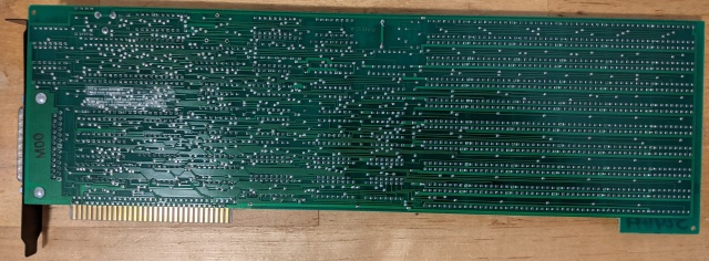 Quadboard Quadram 1984 bottom - original battery removed